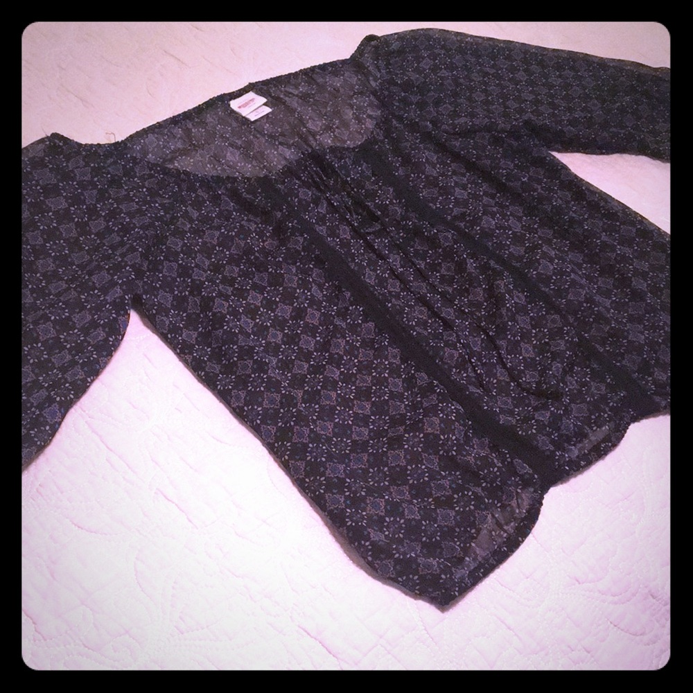 CLEARANCE ITEM: Mossimo Mid Sleeve Blouse